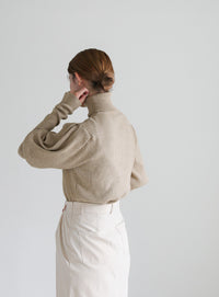 パフスリーブタートルネックニット