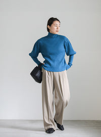 パフスリーブタートルネックニット