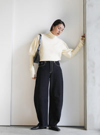 パフスリーブタートルネックニット