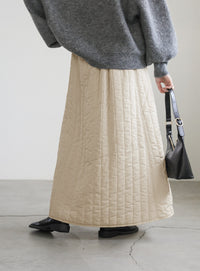 キルティングフレアスカート