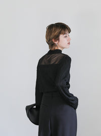 ハイネックシアーウェーブトップス