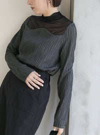 ハイネックシアーウェーブトップス