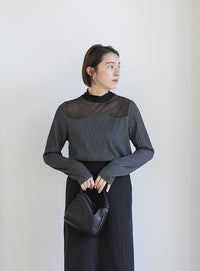 ハイネックシアーウェーブトップス