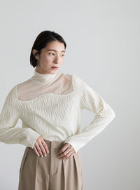 ハイネックシアーウェーブトップス