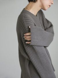 ワイドリブルーズVネックニット【SALE】