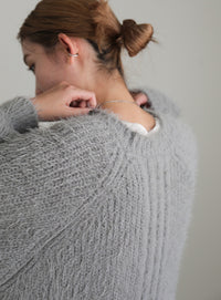 フェザーバックスリットオーバーニット