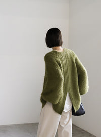 フェザーバックスリットオーバーニット