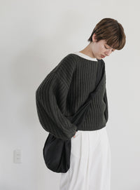 ボートネックボリュームスリーブショートニット【SALE】