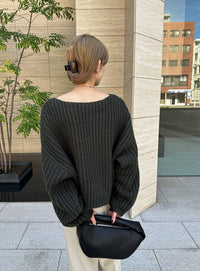 ボートネックボリュームスリーブショートニット【SALE】