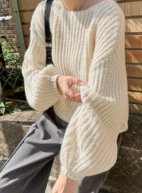 ボートネックボリュームスリーブショートニット【SALE】
