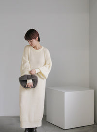 ボリュームスリーブロングニットワンピース【SALE】