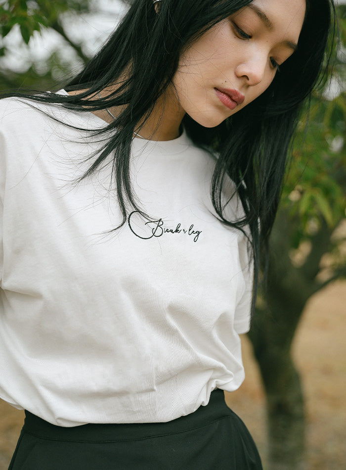 ロゴ刺繍Tシャツ – SELECT MOCA