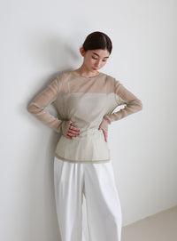 ラメシアートップス