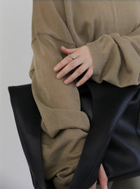 シアーボートネックルーズニット【official限定】