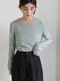 ラメクルーネックトップス