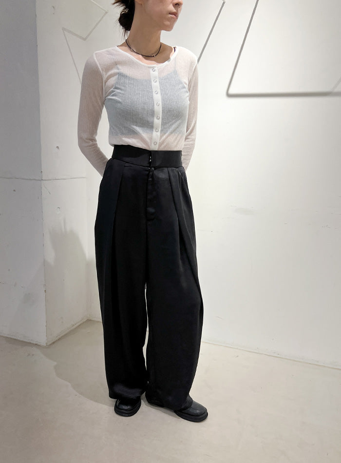 サテンディープタックワイドパンツ