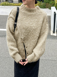 2WAYボタンスリットモヘアライクニット