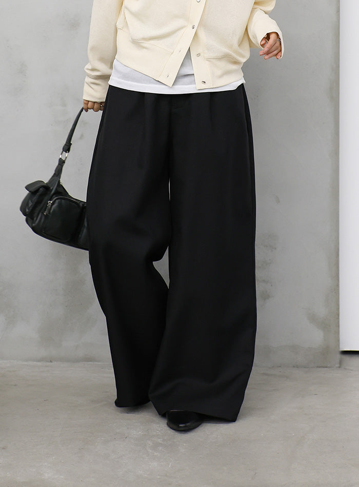 ルーズシルエットディープタックパンツ – SELECT MOCA