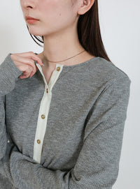 2WAYボタンデザインリブトップス