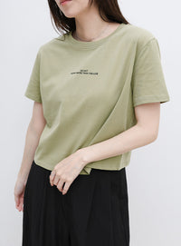 【サイズ展開あり】フロントロゴプリントTシャツ