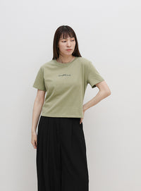 【サイズ展開あり】フロントロゴプリントTシャツ