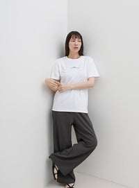 【サイズ展開あり】フロントロゴプリントTシャツ