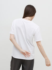 【サイズ展開あり】フロントロゴプリントTシャツ