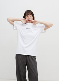 【サイズ展開あり】フロントロゴプリントTシャツ