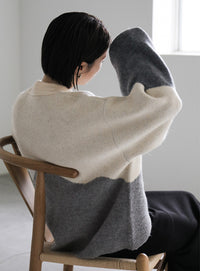 ツートンボリュームスリーブニット【SALE】