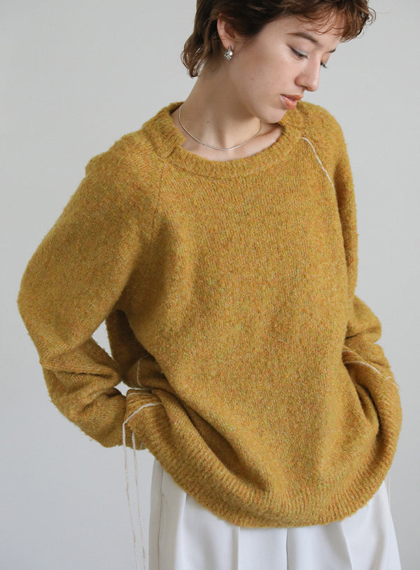 ステッチングドロープニット