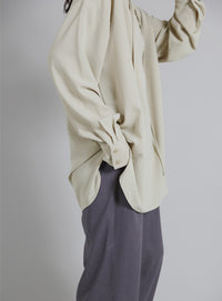 【Et】Tuck Ribbon Key Neck Blouse