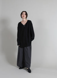 【Et】Tuck Ribbon Key Neck Blouse
