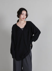 【Et】Tuck Ribbon Key Neck Blouse