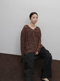 【Et】Sheer Jacqard V-Neck Blouse