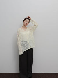 【Et】Sheer Jacqard V-Neck Blouse
