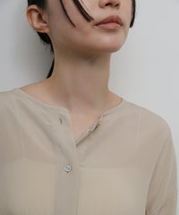【Et】Back Design Tuck Blouse