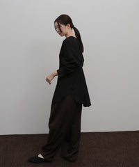【Et】Back Design Tuck Blouse