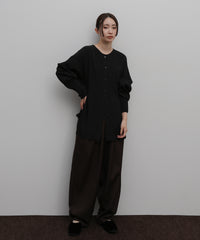 【Et】Back Design Tuck Blouse