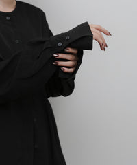 【Et】Back Design Tuck Blouse