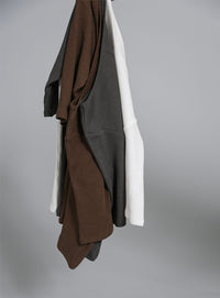 【Et】V-Curved Neck back slit T-Shirt