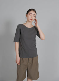 【Et】V-Curved Neck back slit T-Shirt