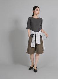 【Et】V-Curved Neck back slit T-Shirt