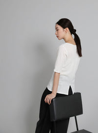 【Et】V-Curved Neck back slit T-Shirt