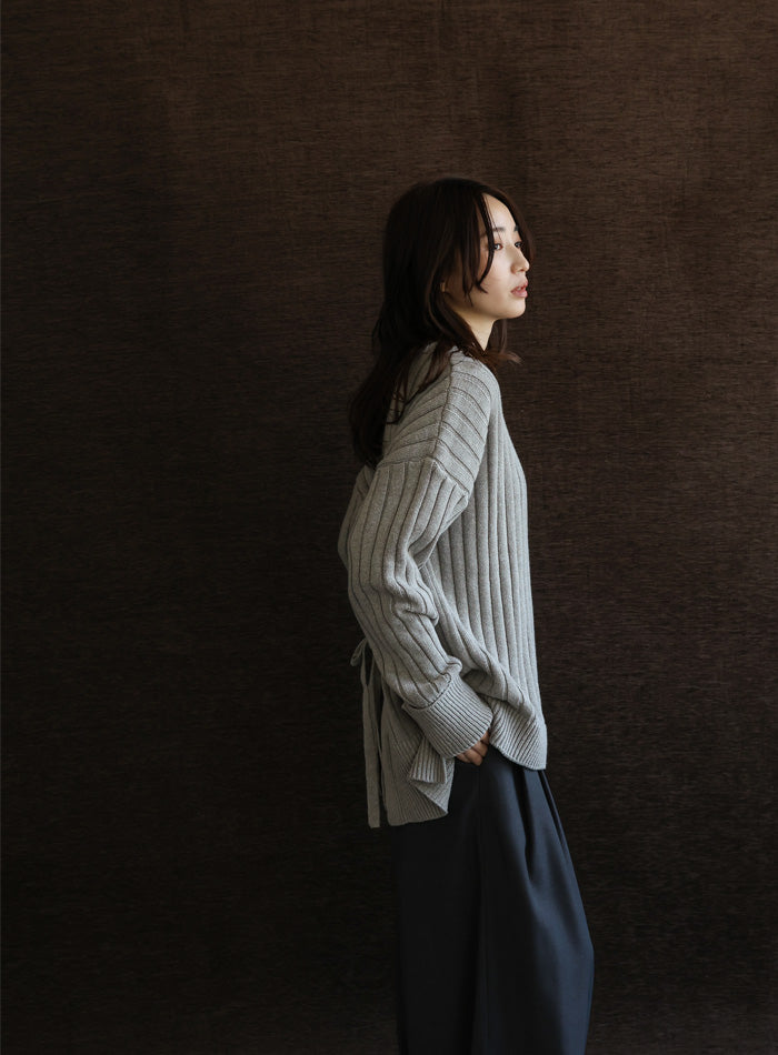 【Et】バックスリットリブニット