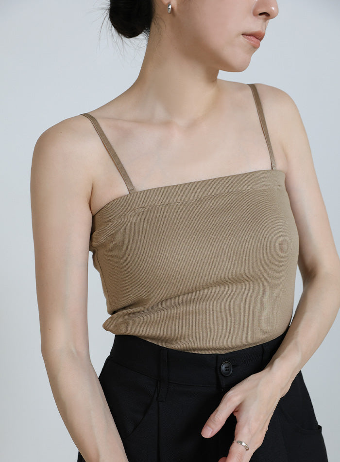 カップ付きスパゲッティキャミ（キャミソール）｜Rashik（ラシク）のファッション通販 - ZOZOTOWN SMEJS 胸の外側に着用できる光沢のあるダイヤモンドチューブトップ付きレディースキャミソールトップ。パフォーマンスコスチュームベス