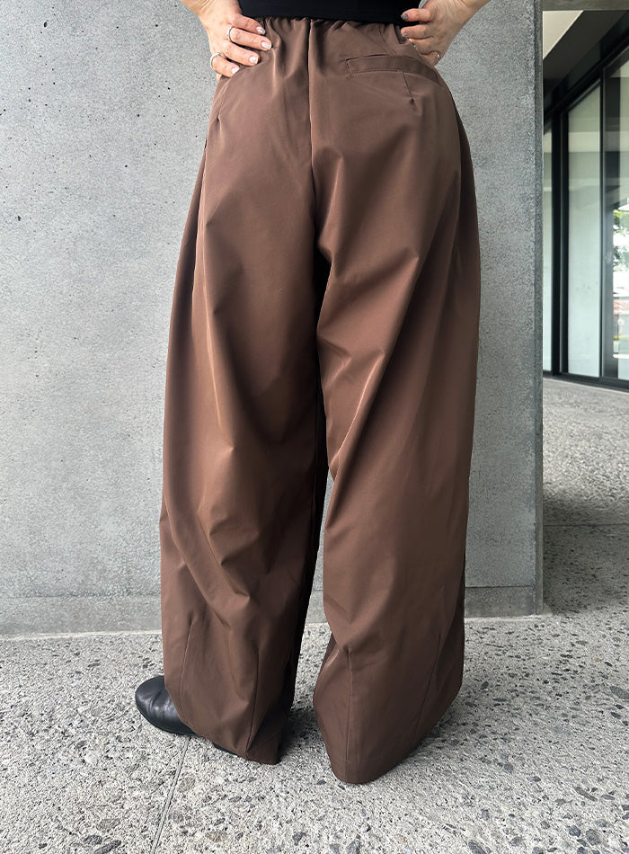 Sukala タックワイドパンツ M ブラウン Sukala タックワイドパンツ M