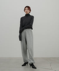 ニットパンツ