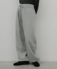 ニットパンツ