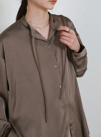 ボウタイサテンシャツ