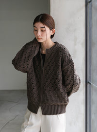 透かし編みジップカーディガン